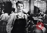 Standbild Amerikanische Frauen Krieg United States USA, 1944, aus Sekunde 15 historischem Filmmaterial Videoclip 65675028451