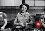 Standbild Amerikanische Frauen Krieg United States USA, 1944, aus Sekunde 60 historischem Filmmaterial Videoclip 65675028451
