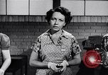 Standbild Amerikanische Frauen Krieg United States USA, 1944, aus Sekunde 61 historischem Filmmaterial Videoclip 65675028451