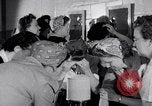Standbild Amerikanische Frauen Krieg United States USA, 1944, aus Sekunde 30 historischem Filmmaterial Videoclip 65675028452