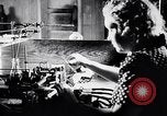 Image American women United States USA, 1943, de la seconde 11 séquences d'archives historiques vidéo 65675028454