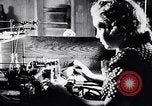 Image American women United States USA, 1943, de la seconde 12 séquences d'archives historiques vidéo 65675028454