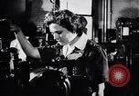Image American women United States USA, 1943, de la seconde 39 séquences d'archives historiques vidéo 65675028454