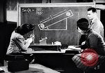 Image Les femmes américaines soutiennent les efforts de défense de la Seconde Guerre mondiale AS Ainsi que la première Guerre mondiale United States USA, 1943, de la seconde 22 séquences d'archives historiques vidéo 65675028455