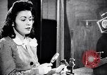 Image Les femmes américaines soutiennent les efforts de défense de la Seconde Guerre mondiale AS Ainsi que la première Guerre mondiale United States USA, 1943, de la seconde 29 séquences d'archives historiques vidéo 65675028455