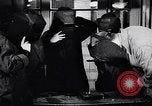 Image Les femmes américaines soutiennent les efforts de défense de la Seconde Guerre mondiale AS Ainsi que la première Guerre mondiale United States USA, 1943, de la seconde 52 séquences d'archives historiques vidéo 65675028455