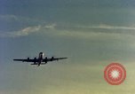 Standbild USA Flugzeuge United States USA, 1958, aus Sekunde 26 historischem Filmmaterial Videoclip 65675028456