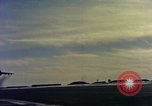 Standbild USA Flugzeuge United States USA, 1958, aus Sekunde 32 historischem Filmmaterial Videoclip 65675028456