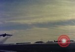 Standbild USA Flugzeuge United States USA, 1958, aus Sekunde 33 historischem Filmmaterial Videoclip 65675028456