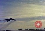 Standbild USA Flugzeuge United States USA, 1958, aus Sekunde 35 historischem Filmmaterial Videoclip 65675028456