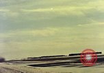 Standbild USA Flugzeuge United States USA, 1958, aus Sekunde 46 historischem Filmmaterial Videoclip 65675028456