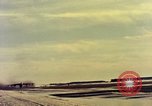 Standbild USA Flugzeuge United States USA, 1958, aus Sekunde 57 historischem Filmmaterial Videoclip 65675028456