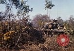 Standbild Vereinigten Staaten Marines Con Thien Vietnam, 1967, aus Sekunde 29 historischem Filmmaterial Videoclip 65675028464