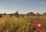 Immagine di Stati Uniti Marines Con Thien Vietnam, 1967, secondo 11 filmato di repertorio 65675028465