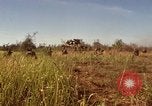 Immagine di Stati Uniti Marines Con Thien Vietnam, 1967, secondo 15 filmato di repertorio 65675028465