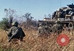 Immagine di Stati Uniti Marines Con Thien Vietnam, 1967, secondo 32 filmato di repertorio 65675028465