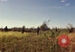 Immagine di Stati Uniti Marines Con Thien Vietnam, 1967, secondo 40 filmato di repertorio 65675028465