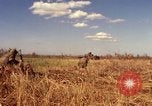 Immagine di Stati Uniti Marines Con Thien Vietnam, 1967, secondo 43 filmato di repertorio 65675028465