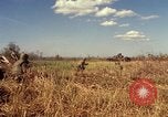 Immagine di Stati Uniti Marines Con Thien Vietnam, 1967, secondo 49 filmato di repertorio 65675028465