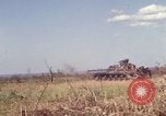 Immagine di Stati Uniti Marines Con Thien Vietnam, 1967, secondo 58 filmato di repertorio 65675028465