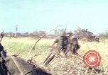 Standbild Vereinigten Staaten Marines Con Thien Vietnam, 1967, aus Sekunde 1 historischem Filmmaterial Videoclip 65675028466