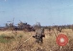 Standbild Vereinigten Staaten Marines Con Thien Vietnam, 1967, aus Sekunde 24 historischem Filmmaterial Videoclip 65675028466