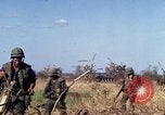 Standbild Vereinigten Staaten Marines Con Thien Vietnam, 1967, aus Sekunde 49 historischem Filmmaterial Videoclip 65675028466