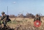 Standbild Vereinigten Staaten Marines Con Thien Vietnam, 1967, aus Sekunde 62 historischem Filmmaterial Videoclip 65675028466