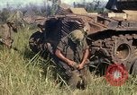 Standbild Vereinigten Staaten Marines Con Thien Vietnam, 1967, aus Sekunde 14 historischem Filmmaterial Videoclip 65675028467