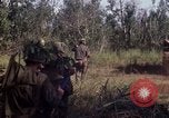 Immagine di Stati Uniti Marines Con Thien Vietnam, 1967, secondo 6 filmato di repertorio 65675028468