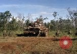Immagine di Stati Uniti Marines Con Thien Vietnam, 1967, secondo 60 filmato di repertorio 65675028468