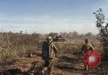 Standbild Vereinigten Staaten Marines Con Thien Vietnam, 1967, aus Sekunde 5 historischem Filmmaterial Videoclip 65675028469