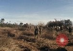 Standbild Vereinigten Staaten Marines Con Thien Vietnam, 1967, aus Sekunde 35 historischem Filmmaterial Videoclip 65675028469