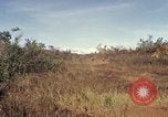 Standbild Vereinigten Staaten Marines Con Thien Vietnam, 1967, aus Sekunde 48 historischem Filmmaterial Videoclip 65675028469