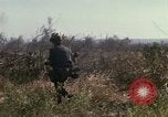 Immagine di Stati Uniti Marines Con Thien Vietnam, 1967, secondo 17 filmato di repertorio 65675028470