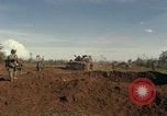 Immagine di Stati Uniti Marines Con Thien Vietnam, 1967, secondo 33 filmato di repertorio 65675028470