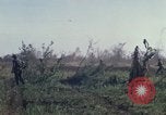Immagine di Stati Uniti Marines Con Thien Vietnam, 1967, secondo 39 filmato di repertorio 65675028470
