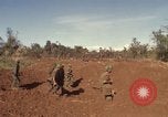 Immagine di Stati Uniti Marines Con Thien Vietnam, 1967, secondo 55 filmato di repertorio 65675028470