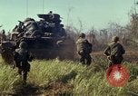 Immagine di Stati Uniti Marines Con Thien Vietnam, 1967, secondo 21 filmato di repertorio 65675028471