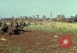 Immagine di Stati Uniti Marines Con Thien Vietnam, 1967, secondo 33 filmato di repertorio 65675028471