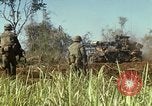 Immagine di Stati Uniti Marines Con Thien Vietnam, 1967, secondo 53 filmato di repertorio 65675028471