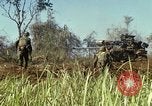 Immagine di Stati Uniti Marines Con Thien Vietnam, 1967, secondo 57 filmato di repertorio 65675028471