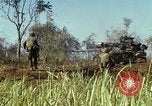 Immagine di Stati Uniti Marines Con Thien Vietnam, 1967, secondo 58 filmato di repertorio 65675028471