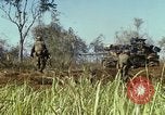 Immagine di Stati Uniti Marines Con Thien Vietnam, 1967, secondo 59 filmato di repertorio 65675028471