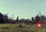 Image des Marines des États-Unis Con Thien Vietnam, 1967, de la seconde 3 séquences d'archives historiques vidéo 65675028472