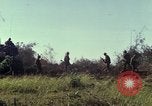 Image des Marines des États-Unis Con Thien Vietnam, 1967, de la seconde 4 séquences d'archives historiques vidéo 65675028472