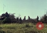 Image des Marines des États-Unis Con Thien Vietnam, 1967, de la seconde 8 séquences d'archives historiques vidéo 65675028472