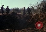 Image des Marines des États-Unis Con Thien Vietnam, 1967, de la seconde 28 séquences d'archives historiques vidéo 65675028472