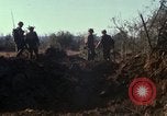 Image des Marines des États-Unis Con Thien Vietnam, 1967, de la seconde 29 séquences d'archives historiques vidéo 65675028472