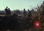 Image des Marines des États-Unis Con Thien Vietnam, 1967, de la seconde 30 séquences d'archives historiques vidéo 65675028472